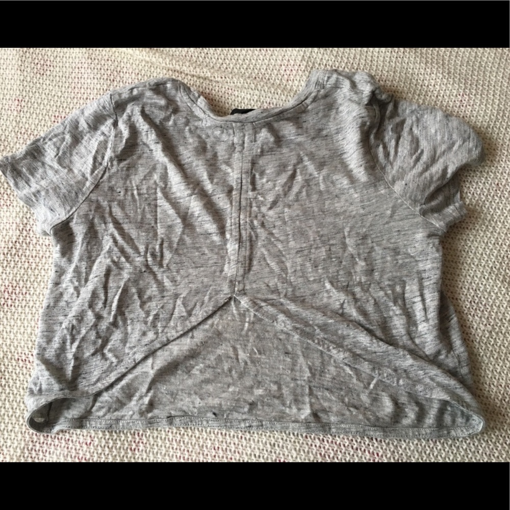 Kendall + Kylie Split Back Cropped Top (Gray) - Picture 4 of 5